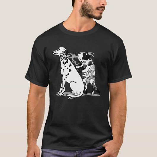 猫と犬のタトゥー Tシャツ (正面)