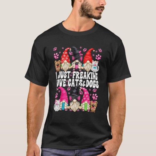 猫と犬のママ 女性と男性のための面白いフレーズ カット Tシャツ (正面)