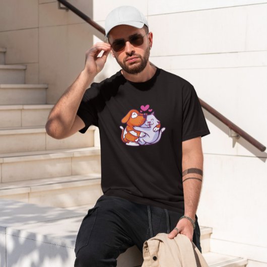 猫と犬の抱き合い漫画 Tシャツ