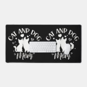 猫と犬の母の女の子愛犬の猫の母のママ デスクマット (キーボード&マウス)