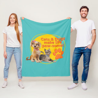 猫と犬は生き生きとしている! フリースブランケット