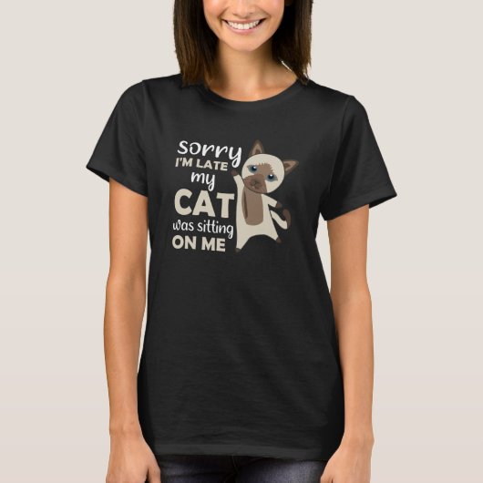 猫と猫を飼うことわざおもしろいの甘い動物 Tシャツ (正面)