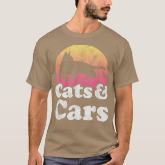 猫と車男と女の猫と車  Tシャツ