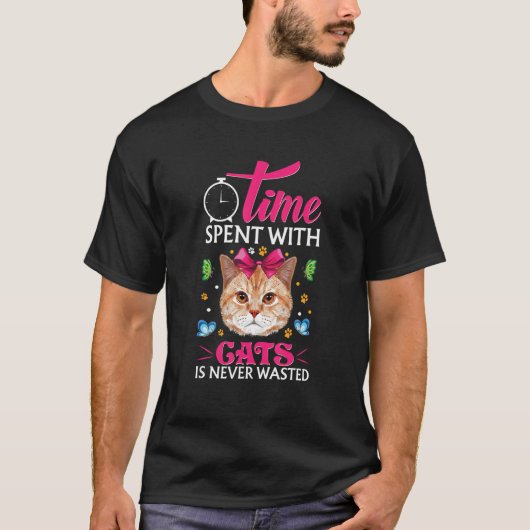 猫と過ごす時間は無駄ではない Tシャツ (正面)