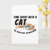 猫と過ごす時間は、決して無駄ではない – カード (黄色い花)