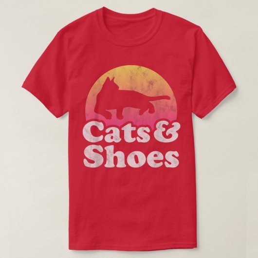猫と靴メンズキャットシューズ Tシャツ (デザイン正面)