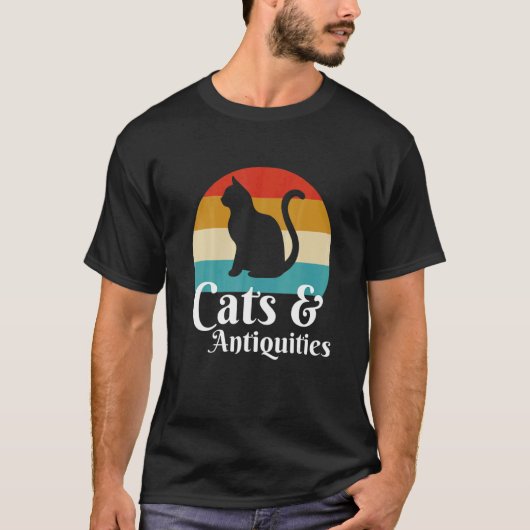 猫と骨董品 Tシャツ (正面)