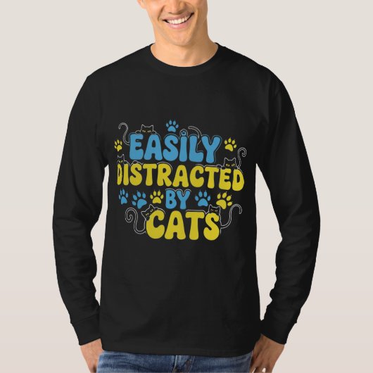 猫にすぐ気を取られる Tシャツ (正面)