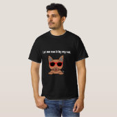 猫にチェックしてもらおう 面白いデザイン Tシャツ (正面フル)