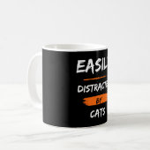 猫に気を取られがち コーヒーマグカップ (正面左)