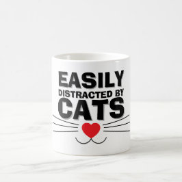 猫に気を取られるのは仕方ない マグカップ | We Are All Mugs