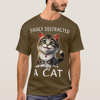 猫に気を取られる5 Tシャツ