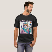 猫に魚を食べさせろ ― おかしな猫の自由の女神 Tシャツ (正面フル)