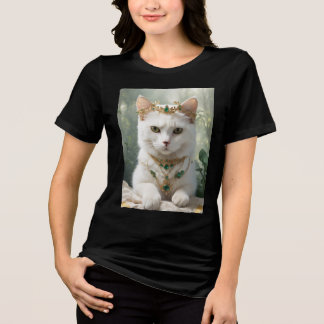 猫のお姫様。 トライブレンドTシャツ