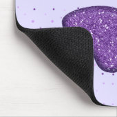 猫のきらめく前髪のプリント – 紫 マウスパッド (コーナー)