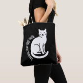 猫のために働いている – 面白い猫好きの引用デザイン トートバッグ (クローズアップ)