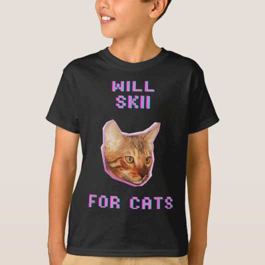 猫のためのスキー楽しい冬の雪の冒険 Tシャツ (正面)