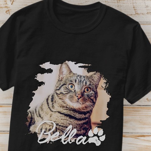猫のシンプルタイポグラフィモダン名と写真 Tシャツ