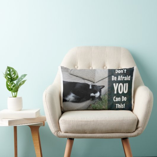 猫のスローガンを恐れないやる気を起こさせること ランバークッション (椅子)