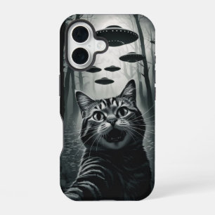 猫のセルフィーUFO誘拐: ネコ科の異星人との遭遇 iPhone 16ケース