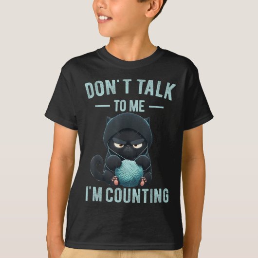 猫のニットを数えていると言うな Tシャツ (正面)