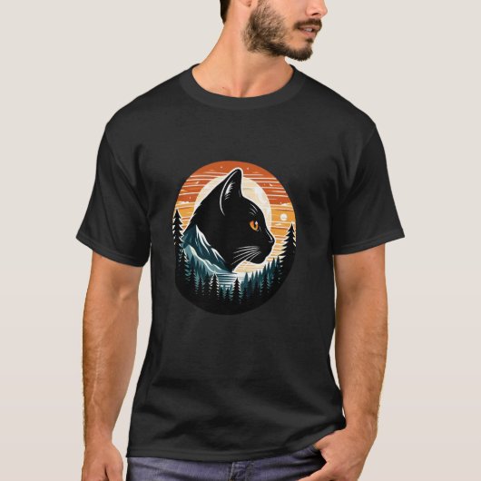 猫のハイキングの山の夕日 森の自然愛好家 グラ Tシャツ (正面)