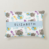 猫のパターン、かわいい猫、子猫、お名前 アクセントクッション (正面)