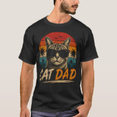 猫のパパ レトロサンセット ヤシの木 父の日 Tシャツ (正面)