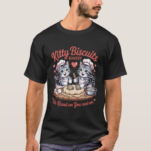 猫のビスケット焼き 猫用おやつを練ってあなたに Tシャツ (正面)