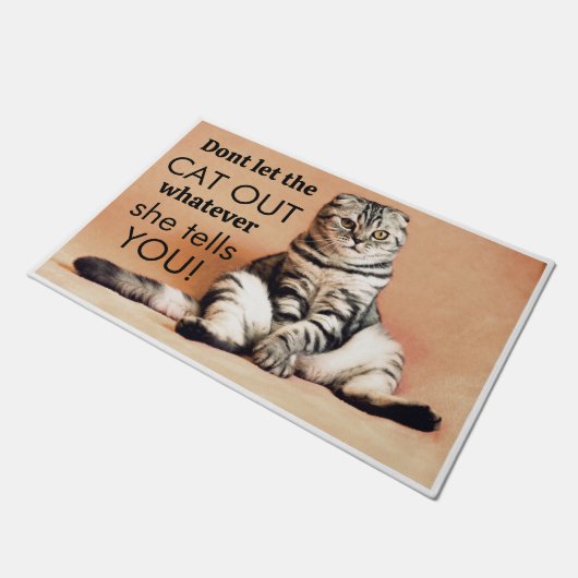 猫の安全看板 – 「猫を放さないで!」 ドアマット (アングル)