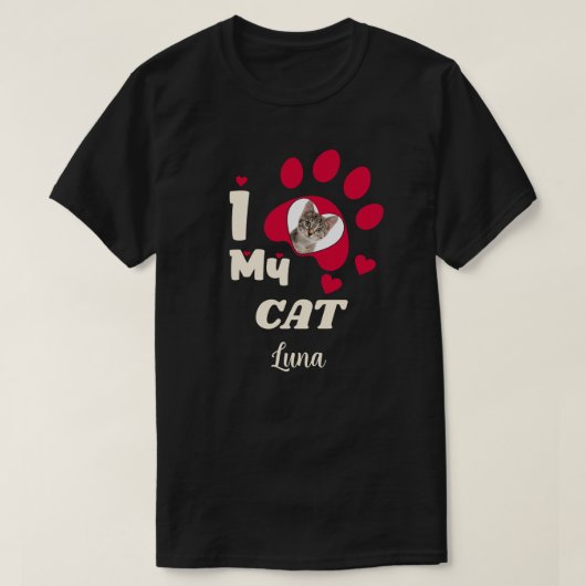 猫の手の写真とパーソナライズされた名前が好き Tシャツ (デザイン正面)