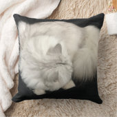 猫の抱擁の枕 クッション (ブランケット)