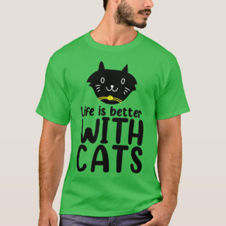 猫の方が暮らし向き Tシャツ