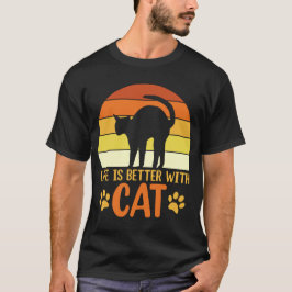 猫の方が暮らし向き Tシャツ