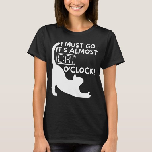 猫の時計だわ。行かなくちゃ 可愛い猫のオーナーの皆さんへ Tシャツ (正面)