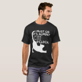 猫の時計だわ。行かなくちゃ 面白い猫の所有者のための猫時計のギフト Tシャツ (正面フル)