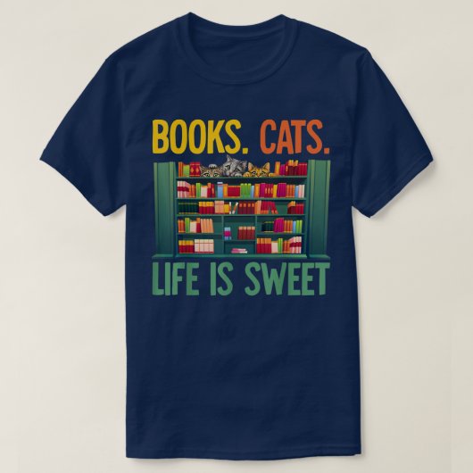 猫の暮らしは甘おもしろいい Tシャツ (デザイン正面)