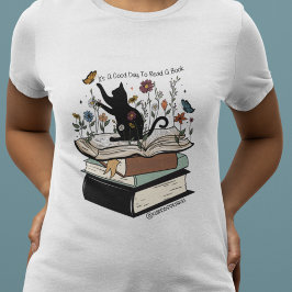 猫の本読好きにとって良い日 Tシャツ