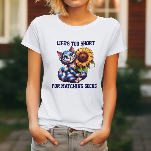 猫の楽しい短い人生 Tシャツ