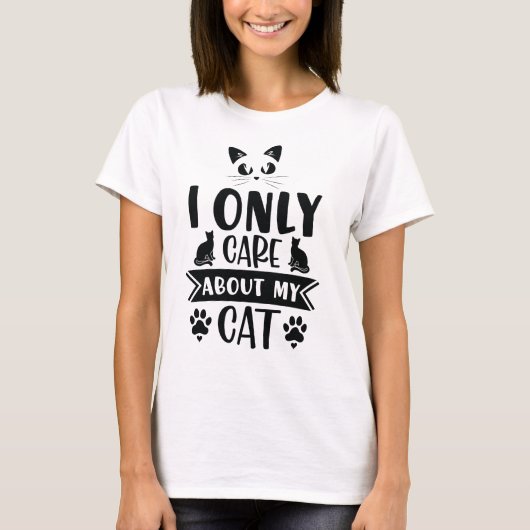 猫の気に女のシャツだけおもしろい- Cat Tシャツ (正面)