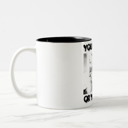 猫の犯罪者あなたのバニーまたはあなたの人生のスプーフ ツートーンマグカップ (左)