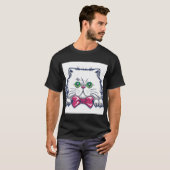 猫の目に浮かぶ愛:理解と感動 Tシャツ (正面フル)