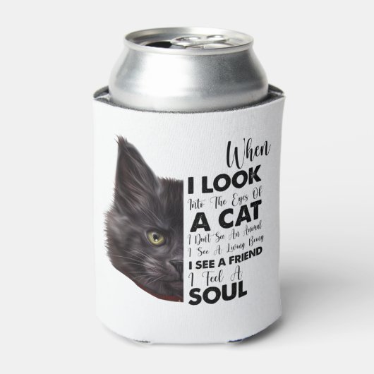 猫の目を見る時の黒猫 缶クーラー (缶正面)