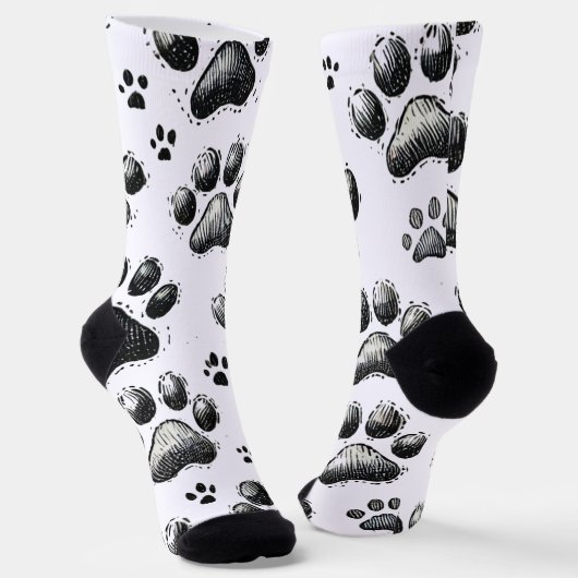 猫の肉球プリント柄の黒い靴下 ソックス (傾斜あり)
