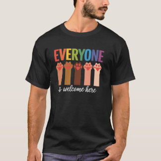 猫の肉球、ここに全ての人が歓迎される アイダホの先生 Tシャツ