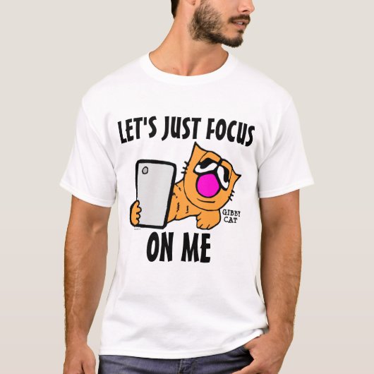 猫の自撮りおもしろいTシャツティー Tシャツ (正面)