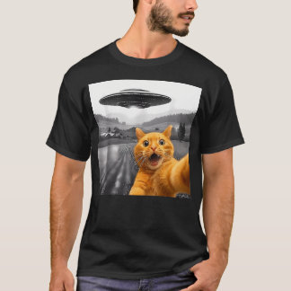 猫の自撮り エイリアンUFO 楽しい猫用 Tシャツ