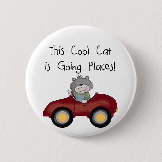 猫の行く場所赤い車のTシャツおよびギフト 缶バッジ (正面)