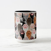 猫の足のパターンが多い ツートーンマグカップ (中央)