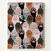 猫の足のパターンが多い ノートブック (裏面)